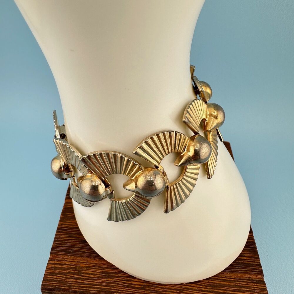 Vintage Modernist Art Deco Bracelet Gold Tone Fan Link 6.5" Designer Signed